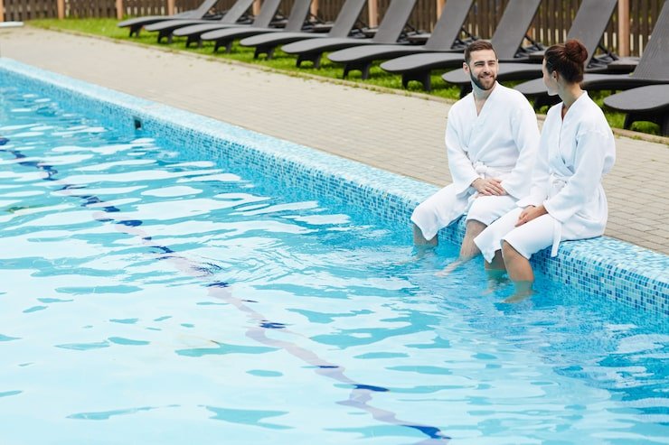 Does Planet Fitness Have Swimming Pools? A Complete Guide to Its Amenities